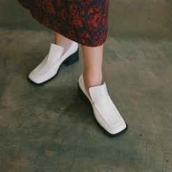 Shoes Suzanne Rae Wide Toe Loafer In White